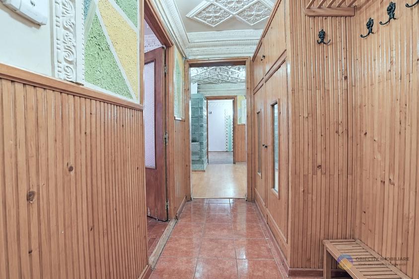 Apartament cu 3 camere decomandat în Dărmănești