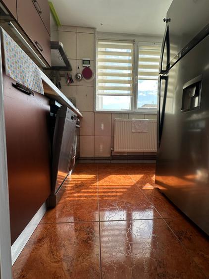 Apartament cu 3 camere decomandat, mobilat în Călărași