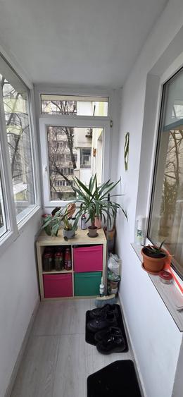 Apartament cu 4 camere decomandat, mobilat în Lacul Tei