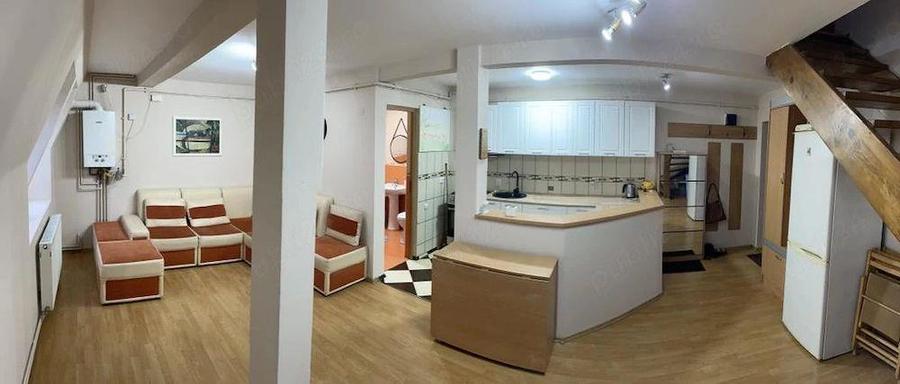 Apartament cu 4 camere decomandat, mobilat în Vasile Aaron