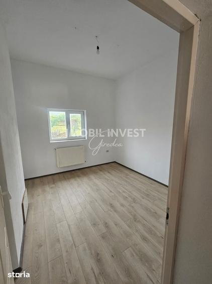 Spațiu comercial, de 118 mp, în Pianu