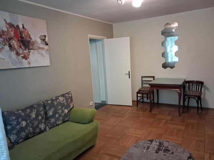 Apartament cu 2 camere semidecomandat, mobilat în Eroii Revoluției