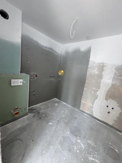 Apartament cu 4 camere în Otopeni
