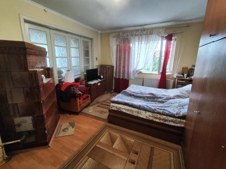 Apartament cu 3 camere decomandat, mobilat în Andronache