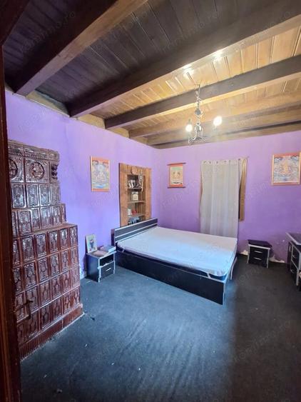 Casă cu 3 camere cu Teren 2420 Mp în Aprozi