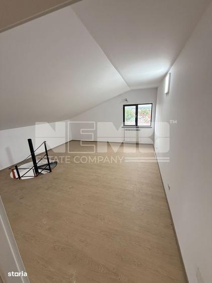 Apartament cu 4 camere decomandat în Paltin