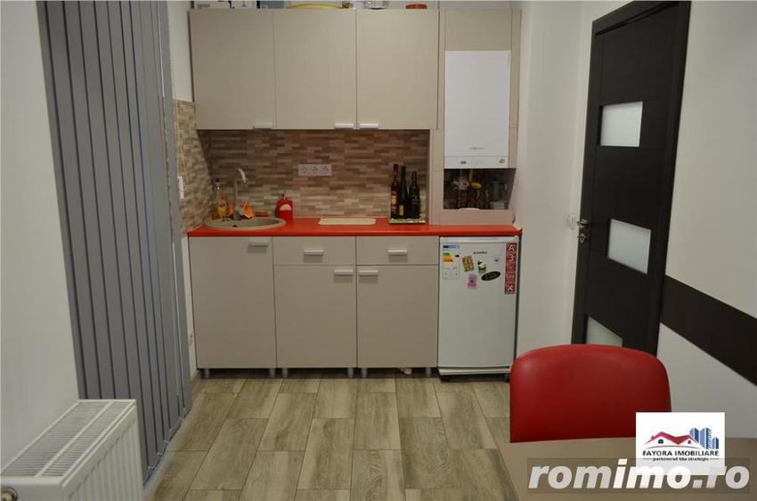 Apartament cu 3 camere decomandat în Tudor