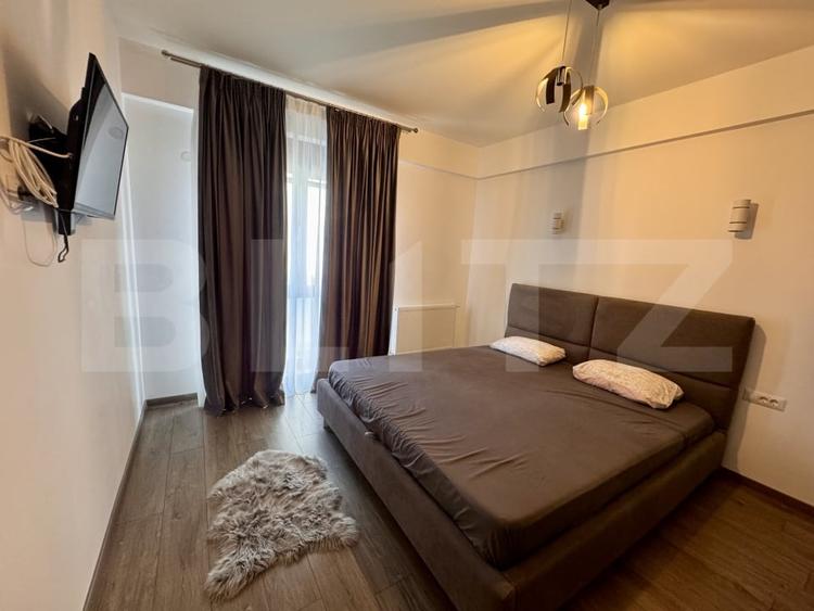Apartament cu 3 camere decomandat, mobilat în Central