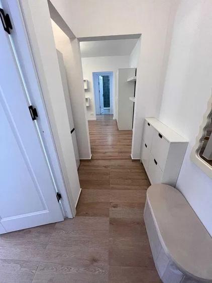 Apartament cu 2 camere semidecomandat în Gorjului