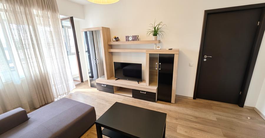 Apartament cu 2 camere decomandat în Jiului