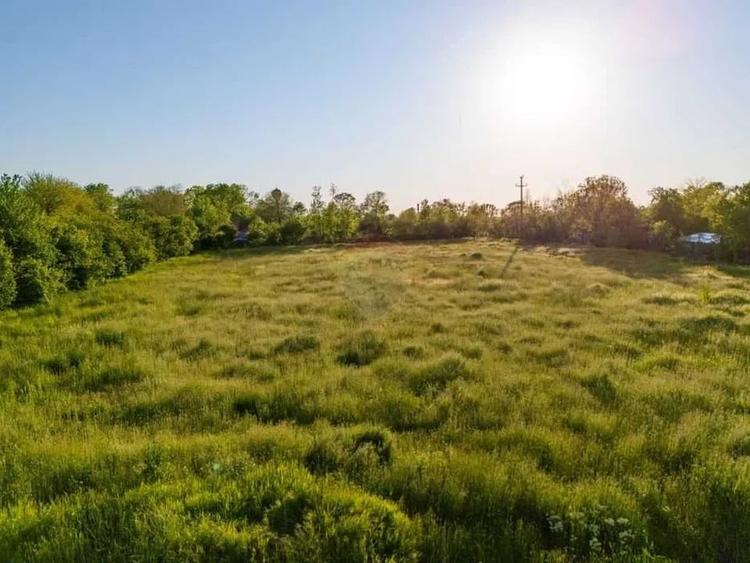 Teren agricol intravilan de 4734 mp, în Ciocești