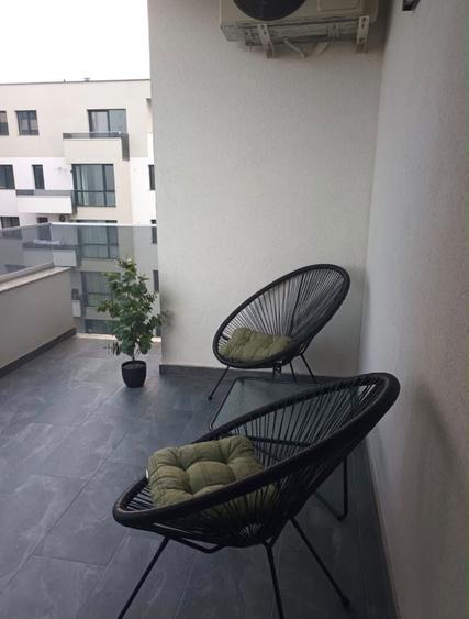 Garsonieră decomandată în Central