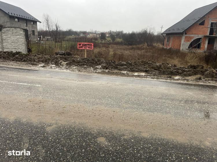 Teren de 907 mp, în Bradu