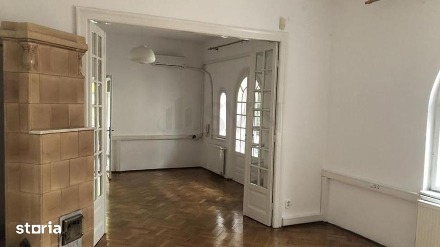 Apartament cu 3 camere în Domenii