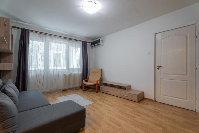 Apartament cu 2 camere decomandat, mobilat în Podu Roș