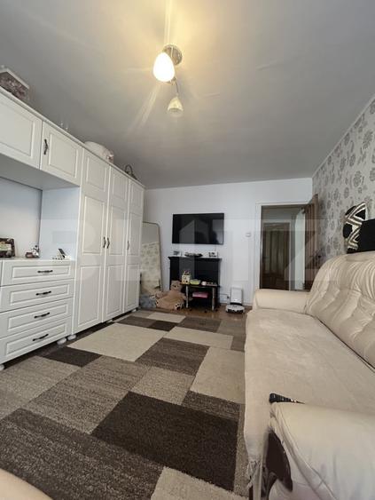Apartament cu 3 camere decomandat, mobilat în Gherla