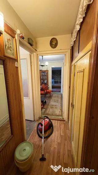 Apartament cu 2 camere semidecomandat în Rogerius