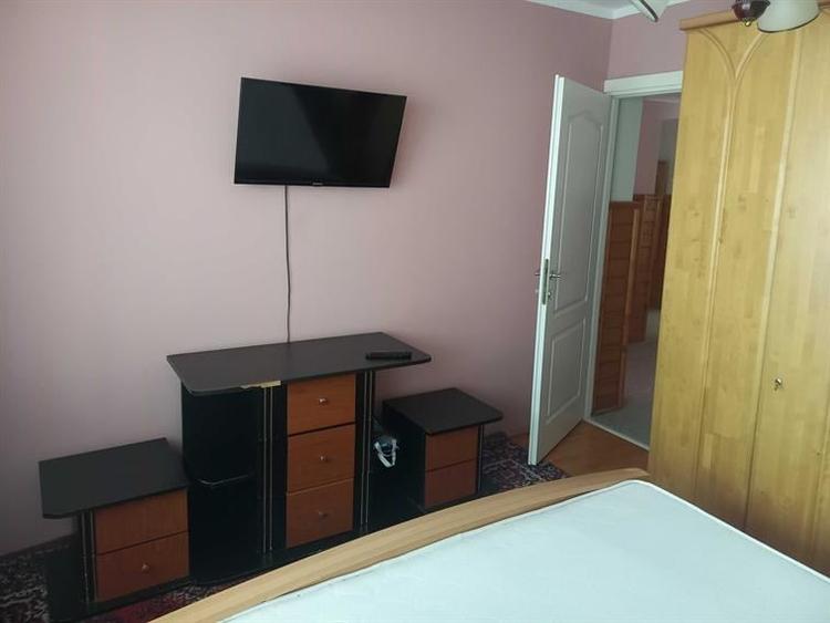 Apartament cu 3 camere decomandat în Mărăști — fotografia 3