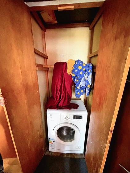 Apartament cu 3 camere semidecomandat în Apusului