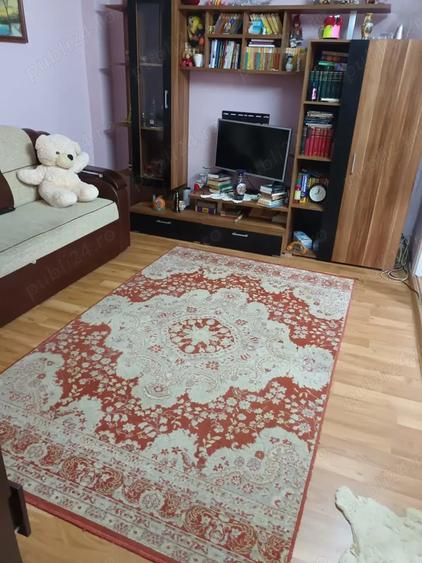 Casă cu 4 camere în Barieră