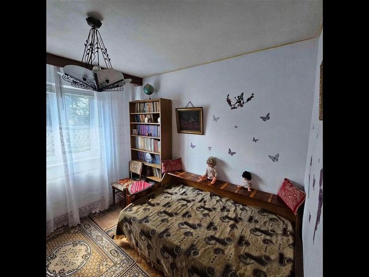 Apartament cu 2 camere semidecomandat în Florilor