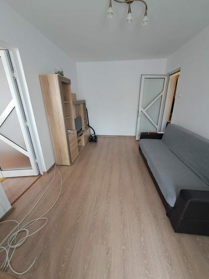 Apartament de inchiriat, cartier George Enescu, strada Aleea Saturn - 1