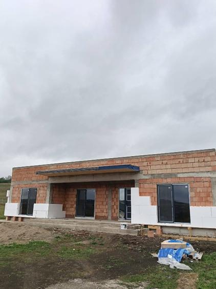 Casă individuală cu 3 camere cu Teren 600 Mp în Hereclean
