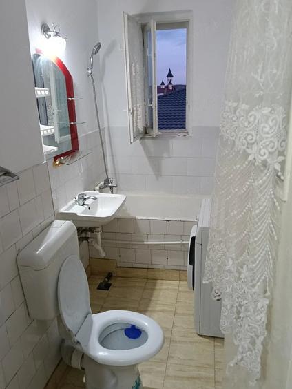 Apartament cu 2 camere semidecomandat în Fălticeni