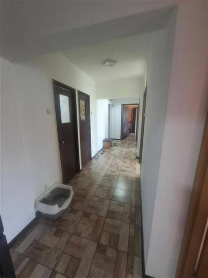 Apartament 3 camere decomandat, Centrul Civic - 8