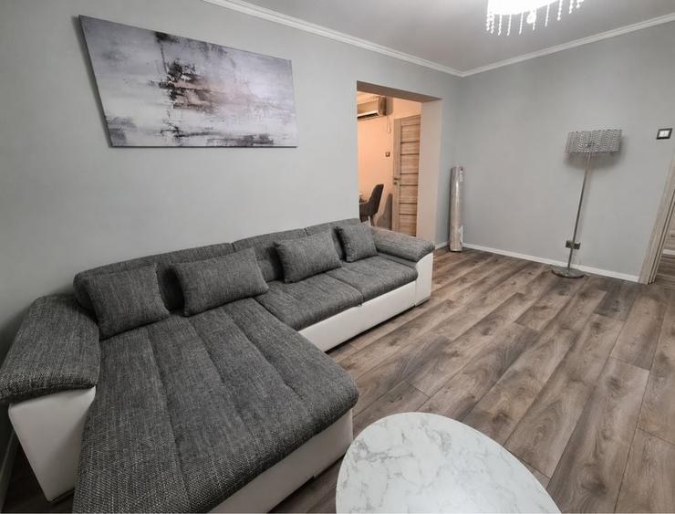 Apartament cu 3 camere decomandat în Rogerius