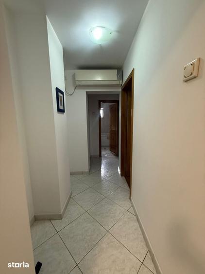 Apartament cu 4 camere în Obor