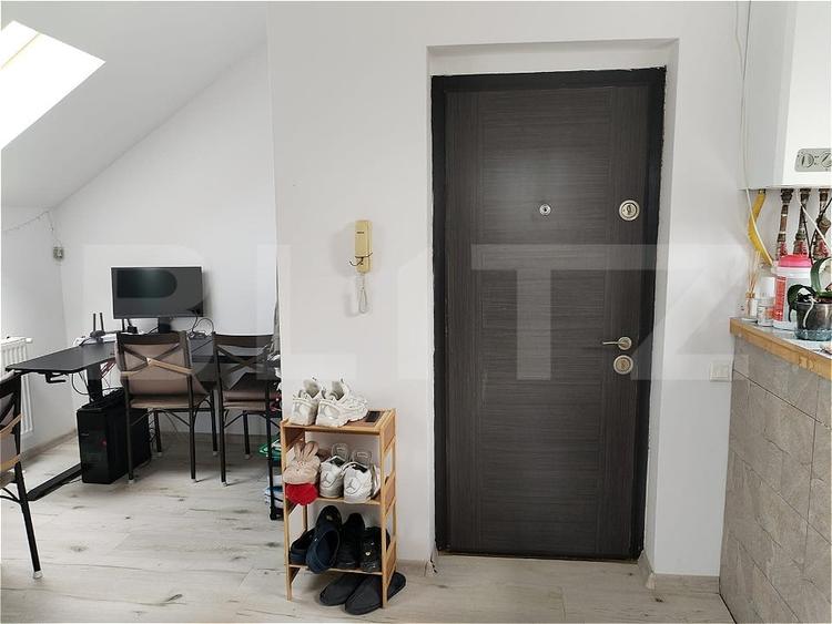 Apartament cu 2 camere semidecomandat, mobilat în Florești