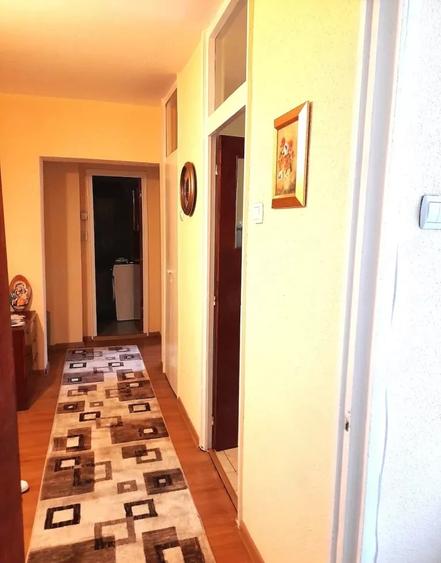 Apartament cu 2 camere decomandat, mobilat în Păcii