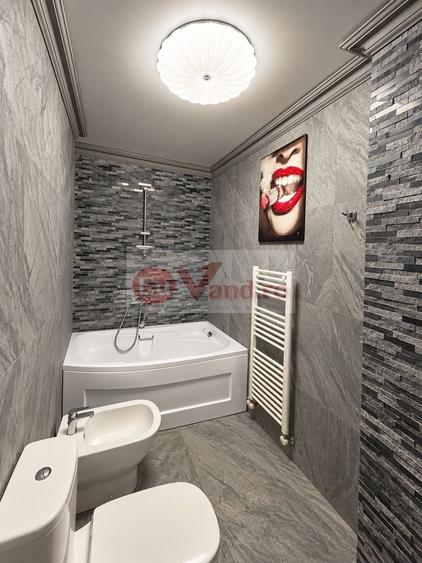 Apartament cu 3 camere decomandat, mobilat în Faleză