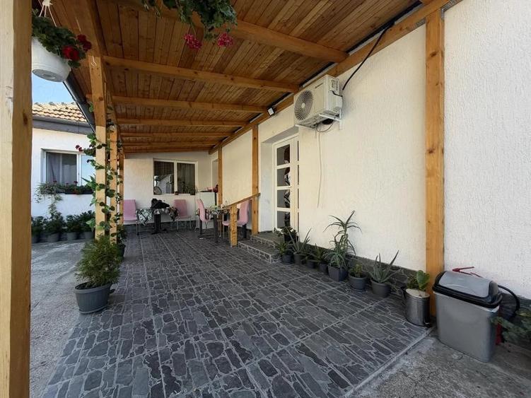 Casă cu Teren 1159 Mp în Utvin