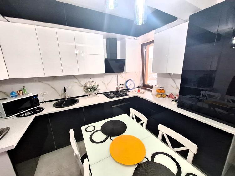 Apartament cu 2 camere semidecomandat, mobilat în Sălaj