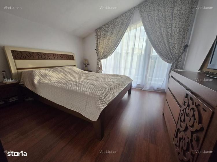 Casă cu 4 camere în Bună Ziua