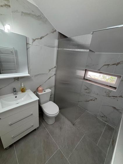 Spațiu comercial, de 90 mp, în Central
