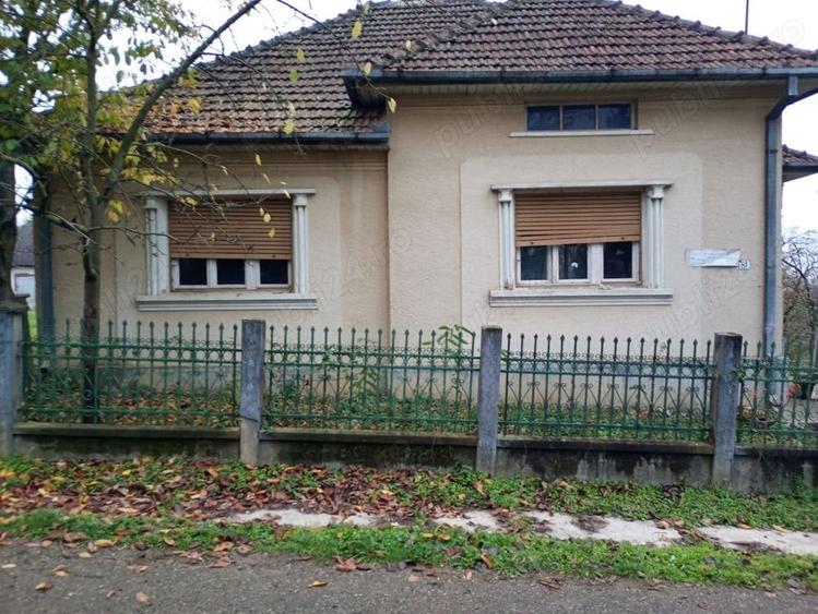 Casă cu 3 camere cu Teren 1700 Mp în Homorodu de Jos