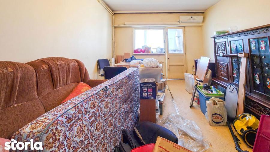 Apartament cu 4 camere în Tei