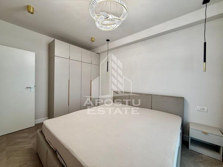 Apartament cu 2 camere semidecomandat, mobilat în Aradului