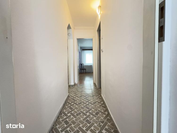 Apartament cu 3 camere decomandat, mobilat în Republicii