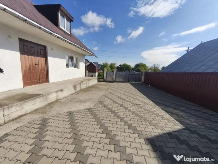 Casă cu 4 camere cu Teren 6000 Mp în Negostina