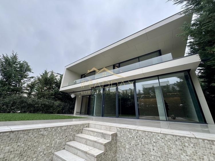 Casă individuală cu 6 camere cu Piscina în Pipera