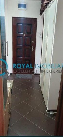 Apartament cu 2 camere nedecomandat în Mihai Bravu