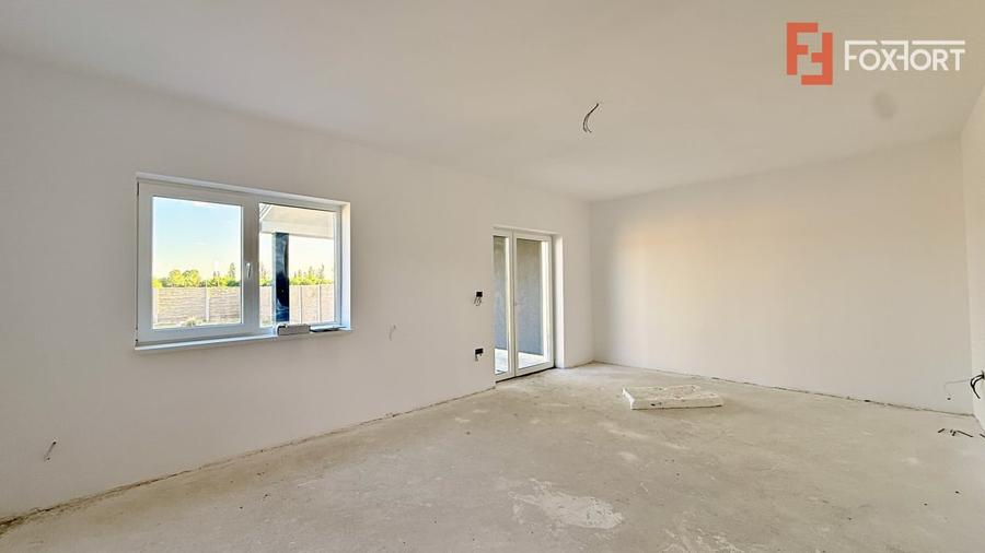 Duplex cu 4 camere cu Canalizare în Moșnița Nouă