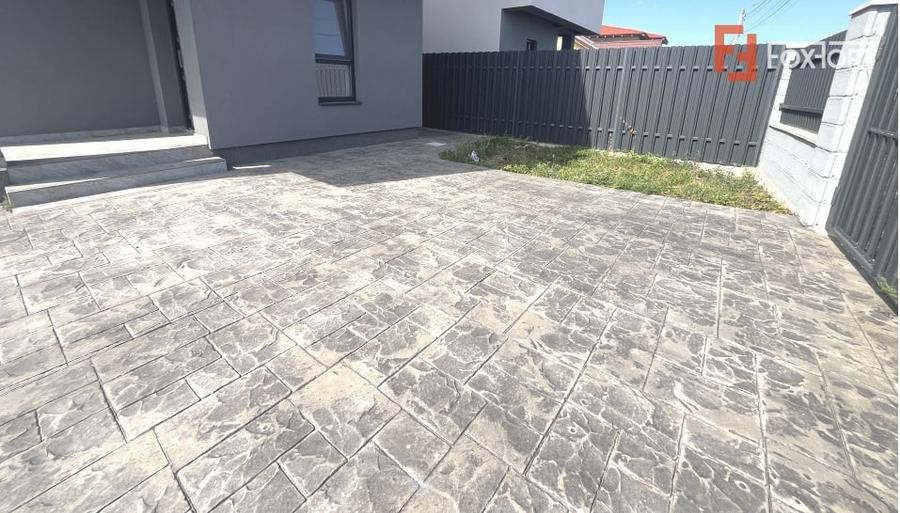 Duplex cu 3 camere cu Canalizare în Moșnița Nouă