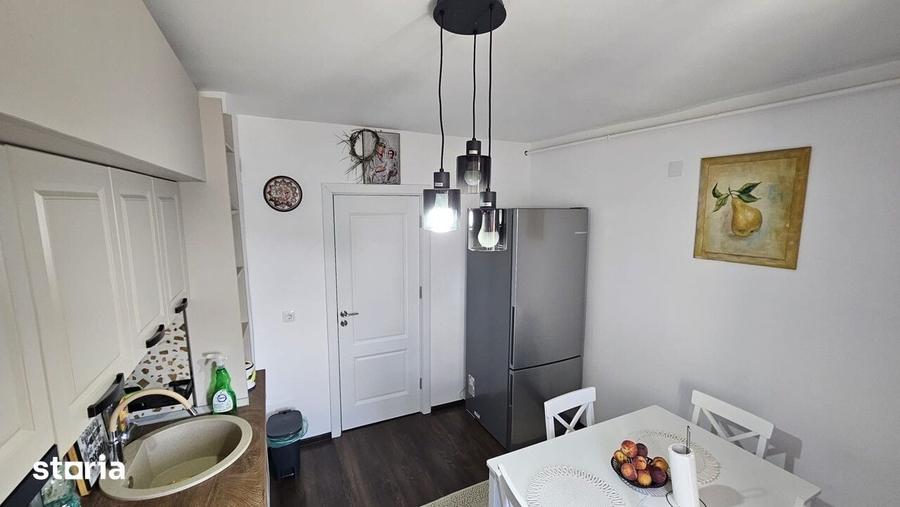 Apartament cu 2 camere decomandat în Democrației