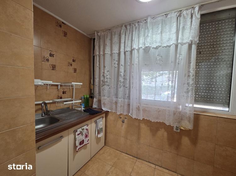 Apartament cu 4 camere decomandat în Ultracentral