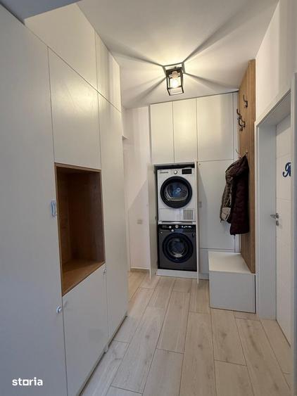 Apartament cu 3 camere decomandat, mobilat în Apărătorii Patriei